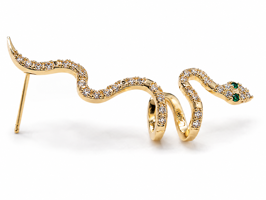 LUMI Nysa Snake Ear Cuff